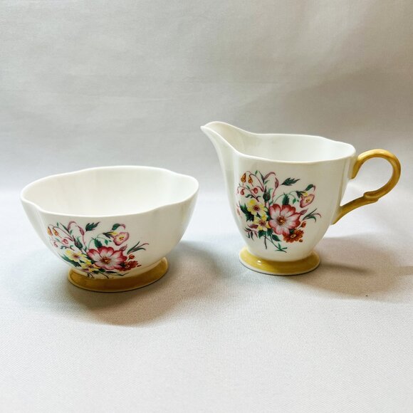 Windsor England Sugar Bowl & Creamer Yellow Trim Vintage Bone China Numbered - Picture 3 of 10